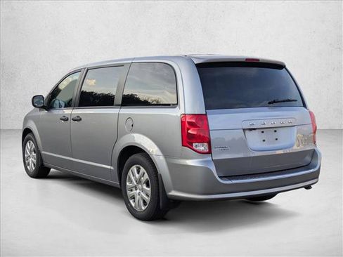 Used 2019 Dodge Grand Caravan SE FWD image 7