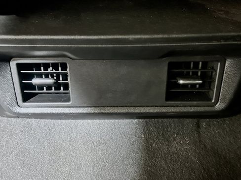 Used 2023 Chevrolet Silverado 1500 Custom RWD image 17