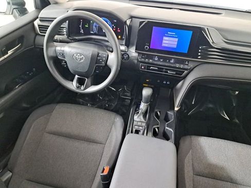 Used 2025 Toyota Camry LE FWD image 15