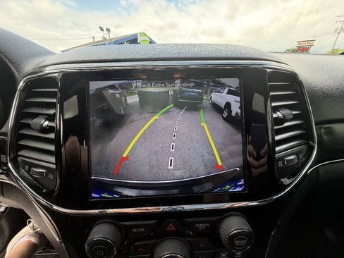 Used 2019 Jeep Grand Cherokee Limited w/ Trailer Tow Group IV AWD/4WD image 19