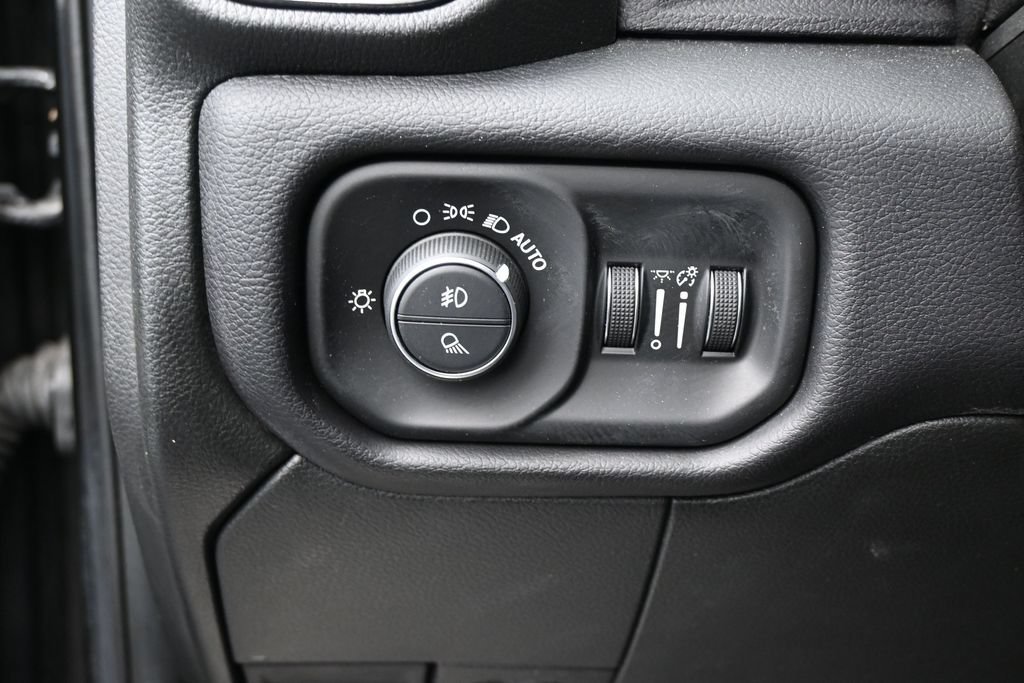Used 2023 RAM 2500 Limited AWD/4WD image 16