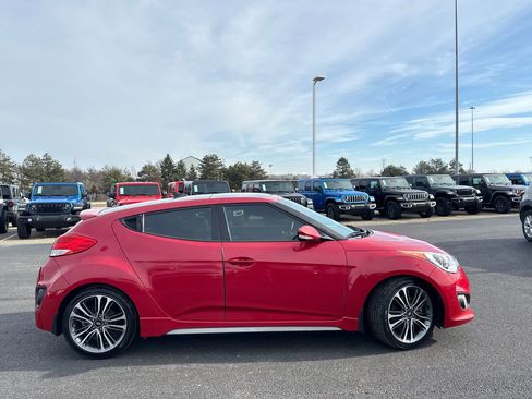 Used 2016 Hyundai Veloster Turbo w/ Option Group 04 image 2