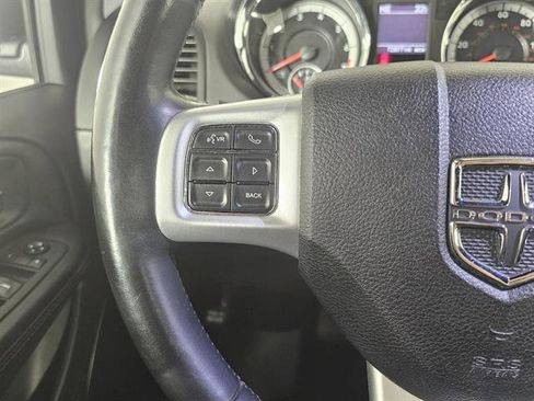 Used 2019 Dodge Grand Caravan GT image 32