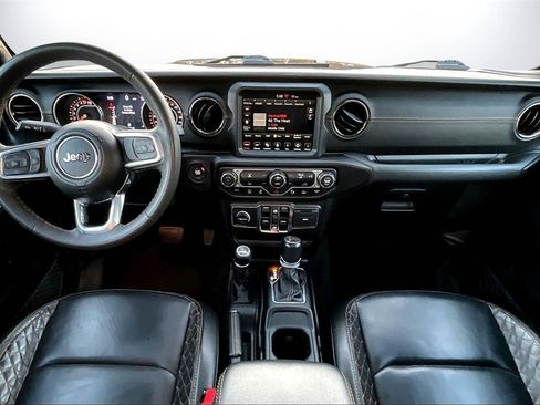 Certified 2023 Jeep Gladiator Overland image 15