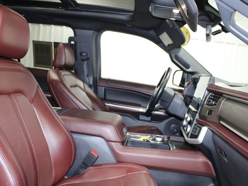 Used 2023 Ford Expedition Max Limited image 38