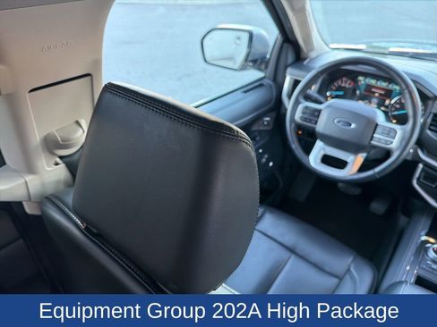 Certified 2024 Ford Expedition XLT image 16