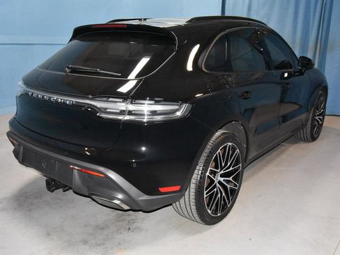 Used 2023 Porsche Macan Turbo AWD/4WD image 30
