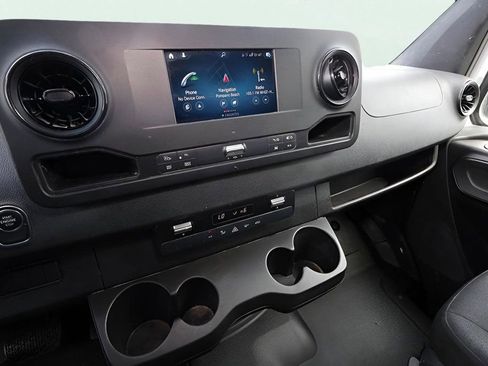 Used 2019 Mercedes-Benz Sprinter 1500 w/ Driver Convenience Package image 21