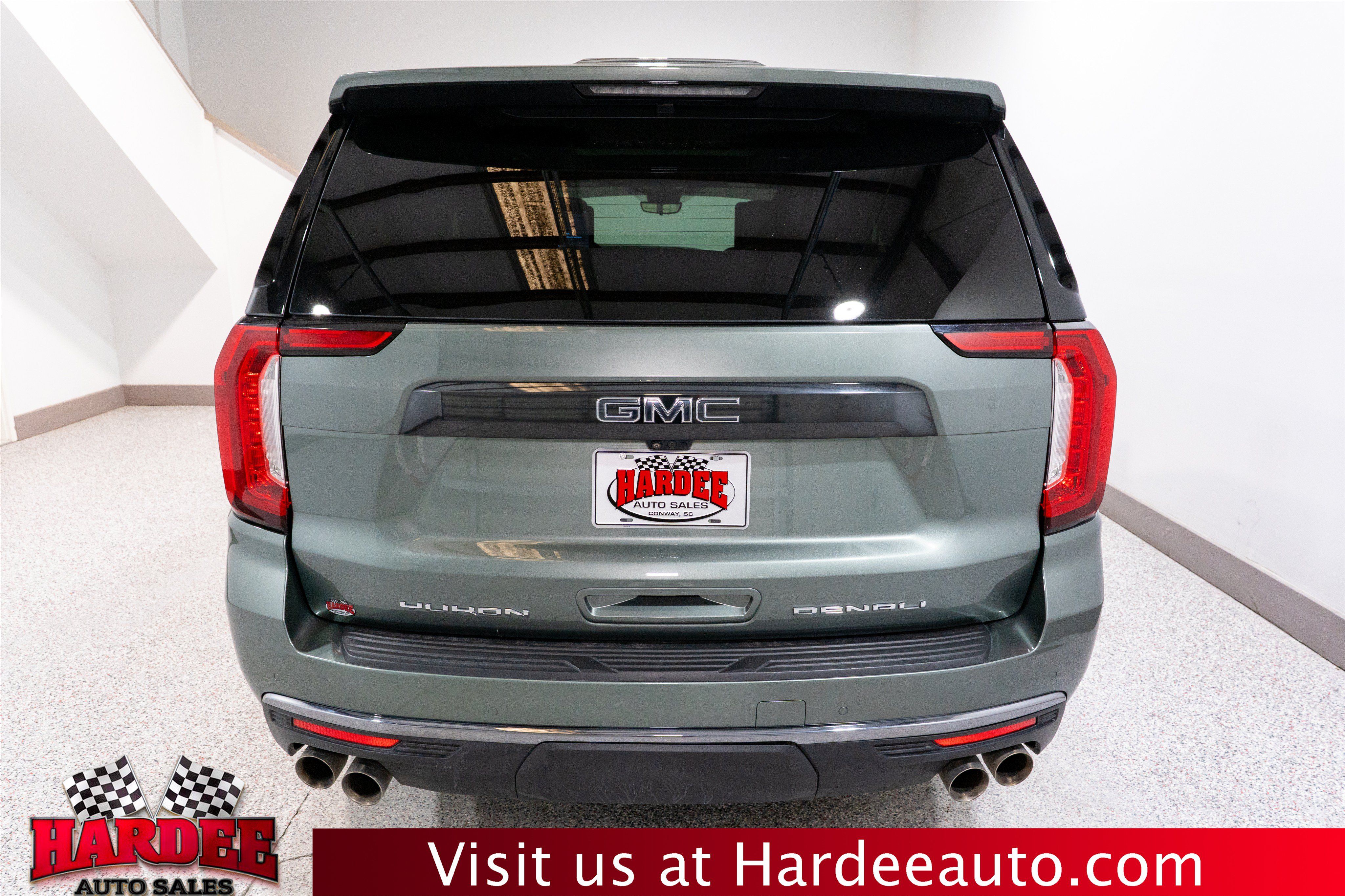 Used 2024 GMC Yukon Denali Ultimate AWD/4WD image 4