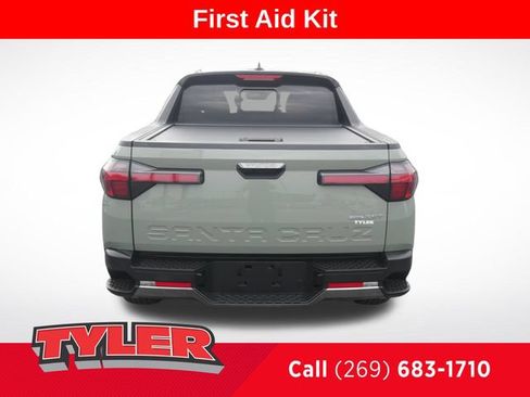 Used 2022 Hyundai Santa Cruz Limited AWD/4WD image 7