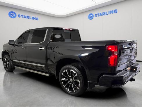 Certified 2025 Chevrolet Silverado 1500 High Country AWD/4WD image 5