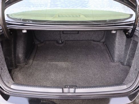 Used 2012 Volkswagen Jetta SEL image 14