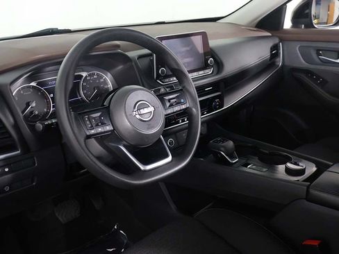 Used 2023 Nissan Rogue SV AWD/4WD image 25