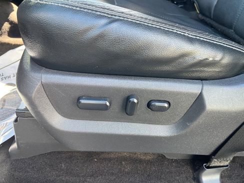 Used 2016 Ford F350 Lariat w/ Lariat Ultimate Package image 27