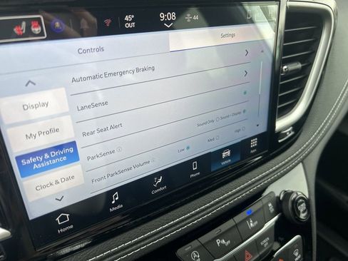 New 2026 Chrysler Pacifica Select w/ S Appearance Package AWD/4WD image 29