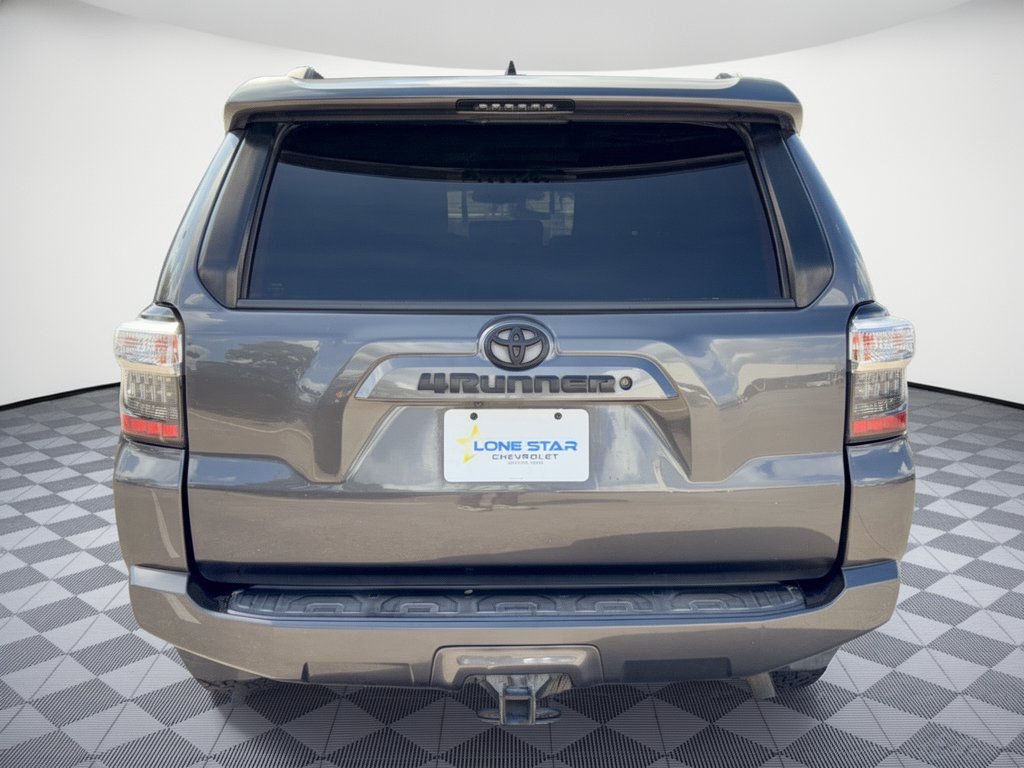Used 2018 Toyota 4Runner SR5 Premium RWD image 11
