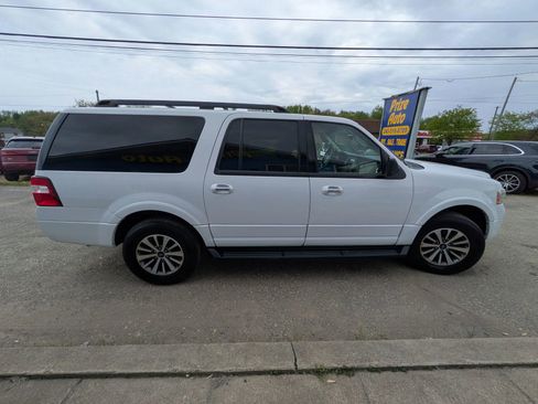 Used 2017 Ford Expedition EL XLT w/ Equipment Group 202A image 6