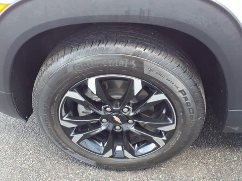 Certified 2022 Chevrolet TrailBlazer LT w/ Convenience Package AWD/4WD image 10