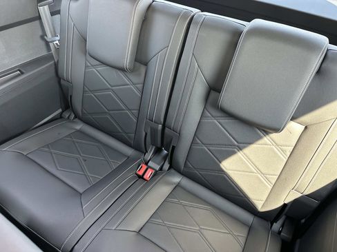 New 2026 Volkswagen Atlas SE image 13