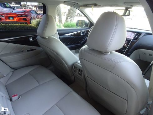 Used 2018 INFINITI Q50 Luxe w/ Essential Package (3.0T Luxe) RWD image 21