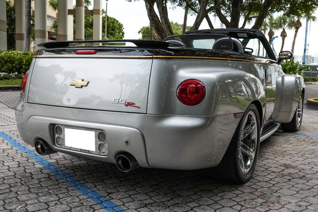 Used 2006 Chevrolet SSR w/ Preferred Equipment Group RWD image 7