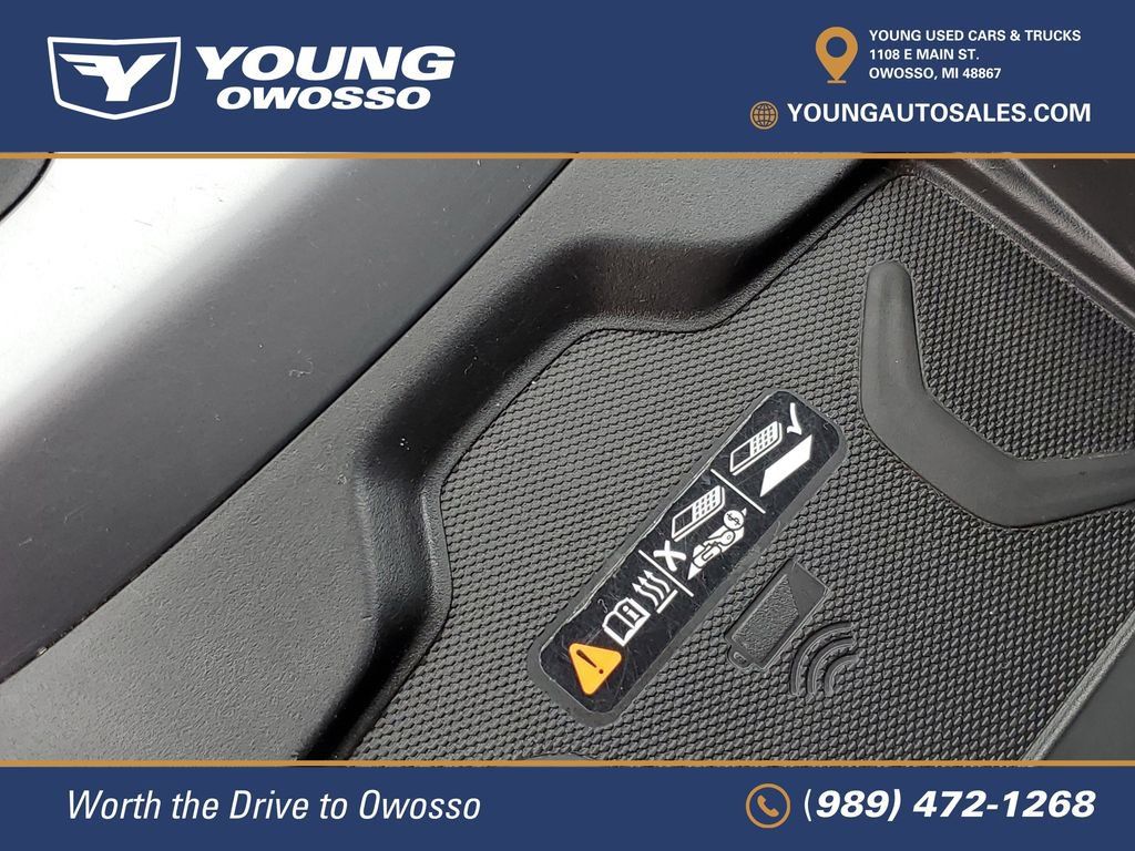 Used 2022 Chevrolet Colorado ZR2 AWD/4WD image 21