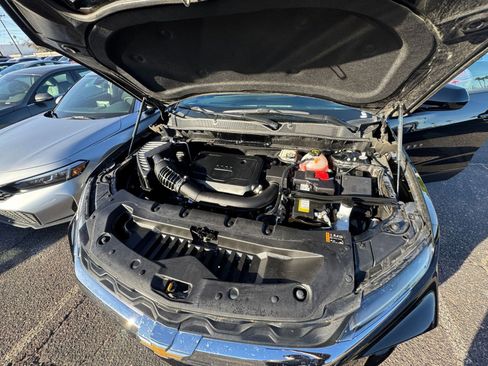 Used 2025 Chevrolet Blazer LT image 32