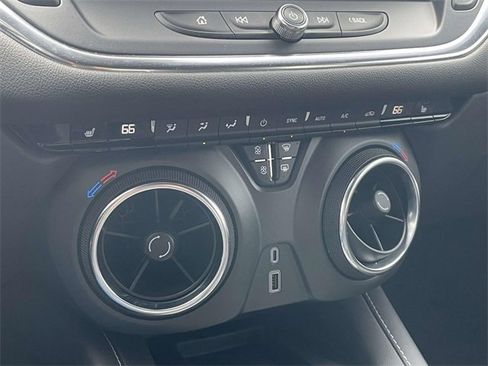 Used 2023 Chevrolet Blazer LT w/ Convenience Package image 19