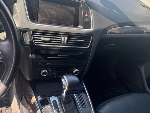 Used 2017 Audi Q5 2.0T Premium w/ Audi MMI Navigation Plus AWD/4WD image 10
