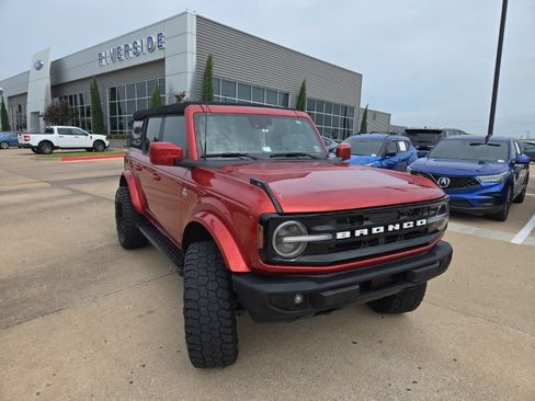 Used 2022 Ford Bronco Outer Banks AWD/4WD image 1