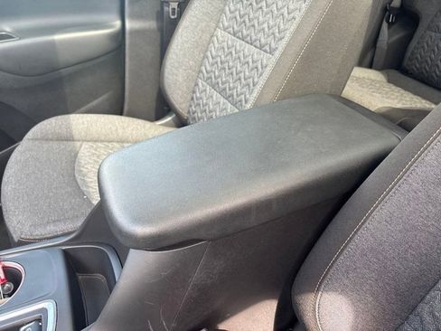 Used 2022 Chevrolet Equinox LT image 31
