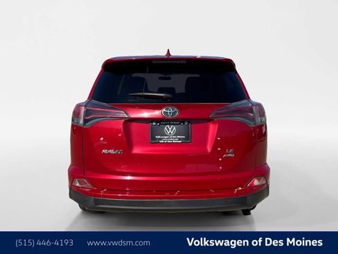 Used 2016 Toyota RAV4 LE image 5
