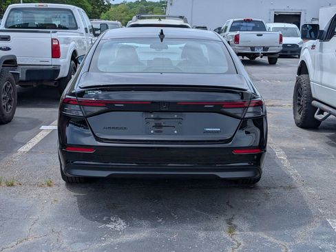 Used 2024 Honda Accord Sport image 6