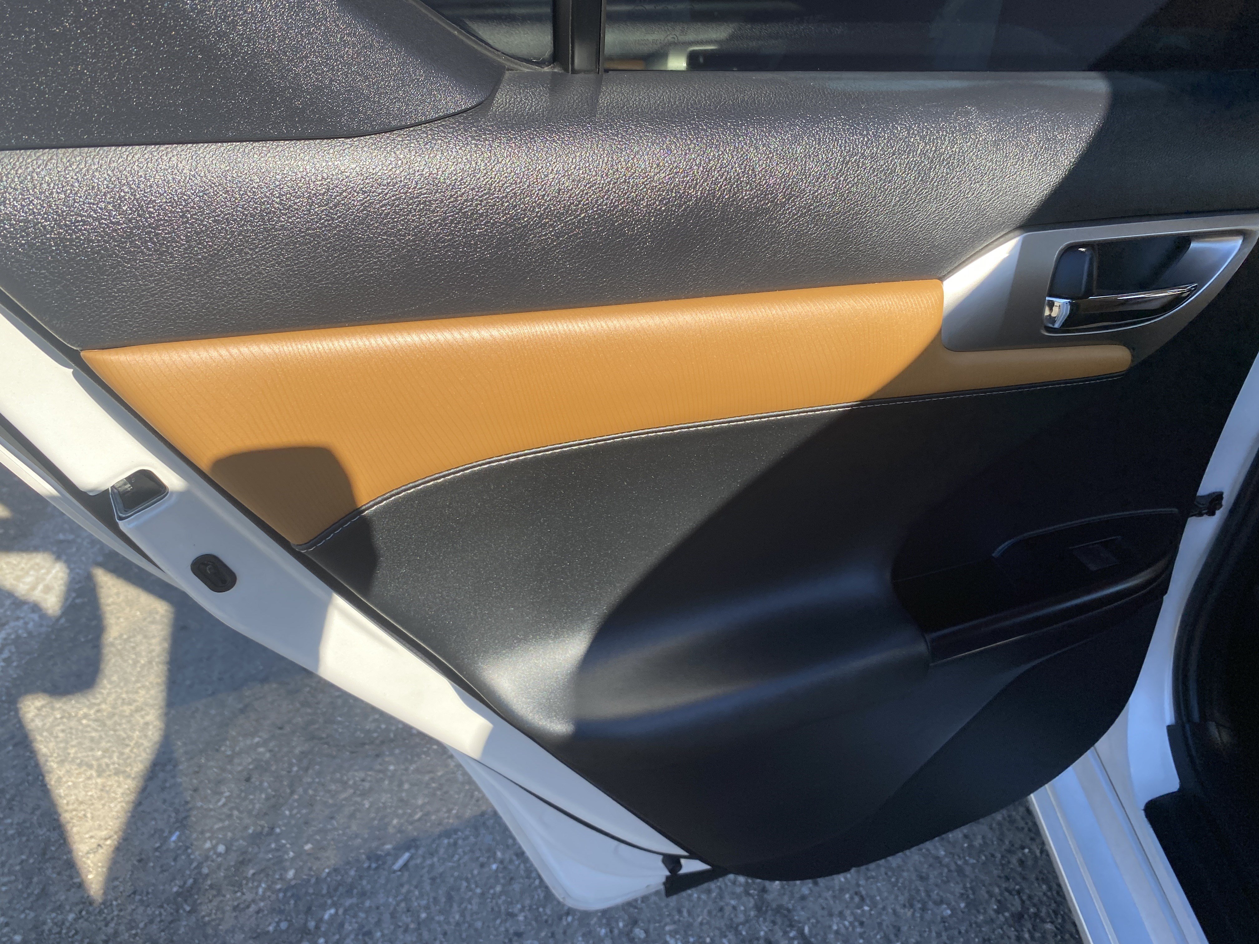 Used 2015 Lexus CT 200h FWD image 16