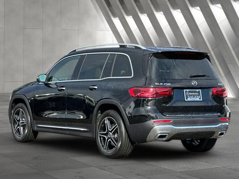 New 2026 Mercedes-Benz GLB 250 4MATIC image 6