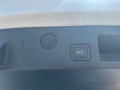 New 2026 Chevrolet Equinox LT w/ Convenience Package II image 30