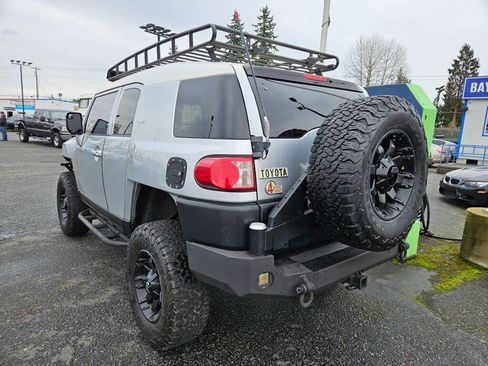 Used 2007 Toyota FJ Cruiser 4WD image 3