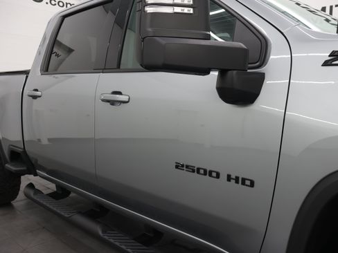 Used 2025 Chevrolet Silverado 2500 LTZ w/ Trail Boss Package AWD/4WD image 32