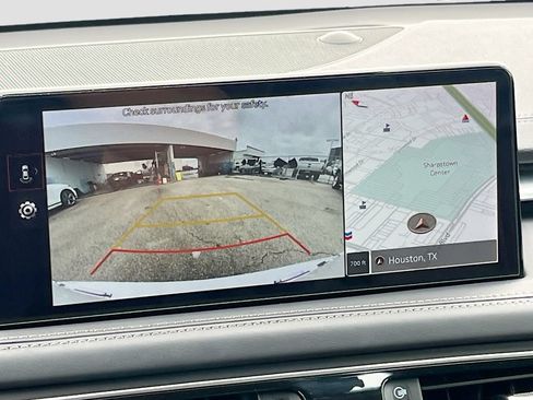 Used 2022 Genesis G70 2.0T RWD image 14