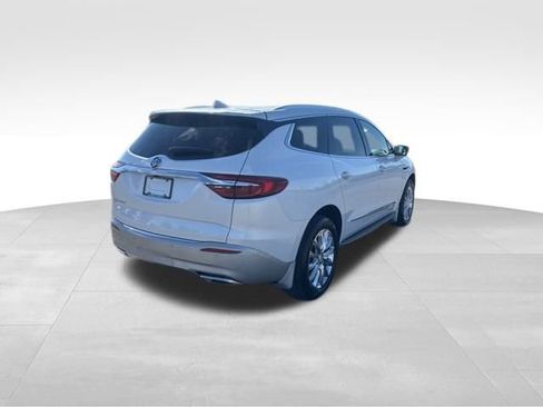 Used 2021 Buick Enclave Essence w/ Sound and Sites Package image 5