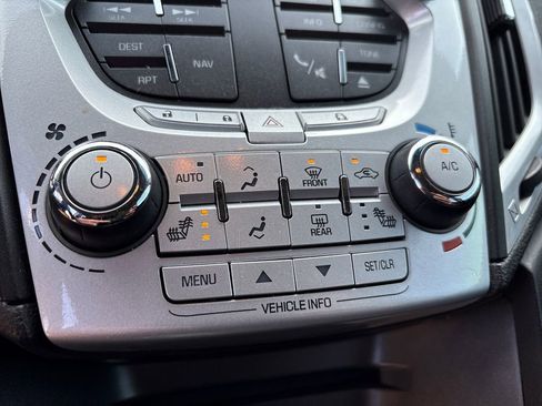 Used 2015 GMC Terrain SLT w/ Chrome Appearance Package image 23