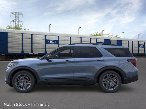 New 2026 Ford Explorer ST-Line w/ ST-Line Street Pack image 3