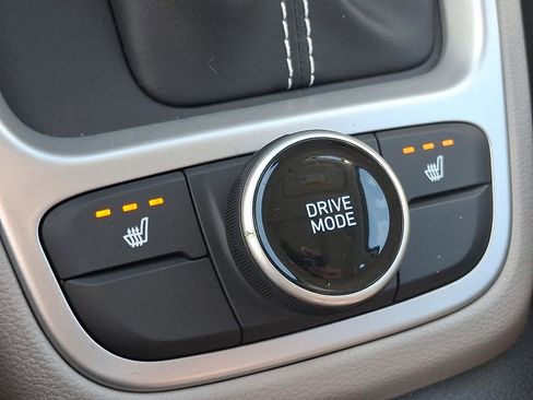 New 2026 Hyundai Venue SEL image 16