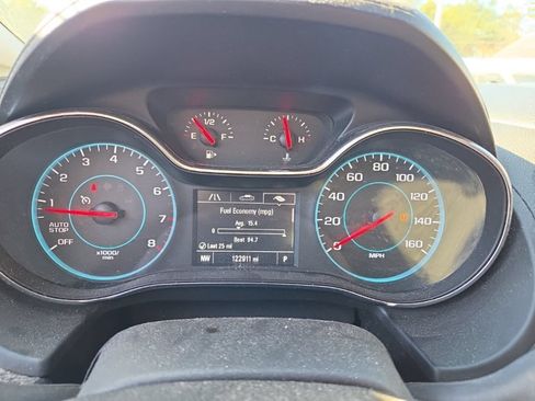 Used 2017 Chevrolet Cruze LT w/ Convenience Package FWD image 13