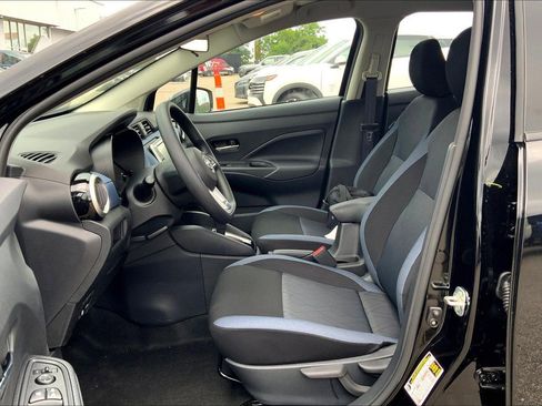 New 2025 Nissan Versa SV w/ Trunk Package image 10