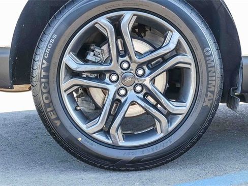 Used 2018 Ford Edge SEL w/ Equipment Group 201A image 8