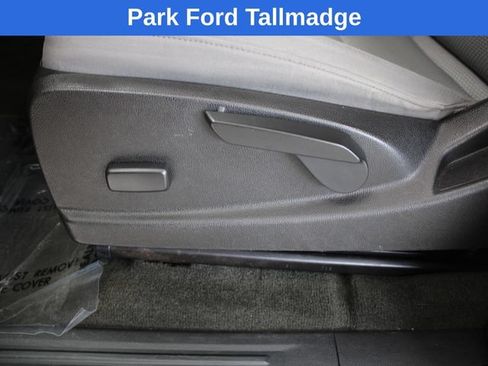 Used 2016 Chevrolet Colorado W/T w/ WT Convenience Package RWD image 13