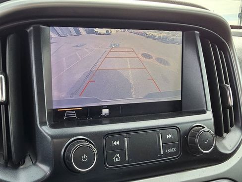 Used 2019 Chevrolet Colorado LT image 16