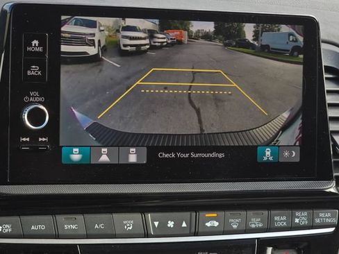 Used 2025 Honda Odyssey EX-L image 21