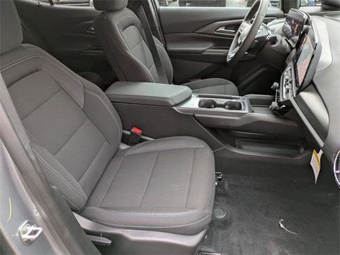 New 2026 Chevrolet Equinox EV LT image 27